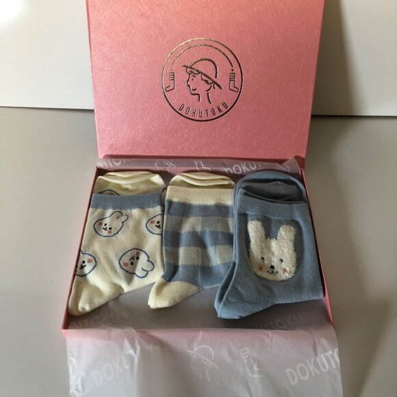 Dokutoku Crew Socks Box Gift Set 3 Pairs Bunny Rabbit Animal Patterns Easter NEW - Picture 4 of 5